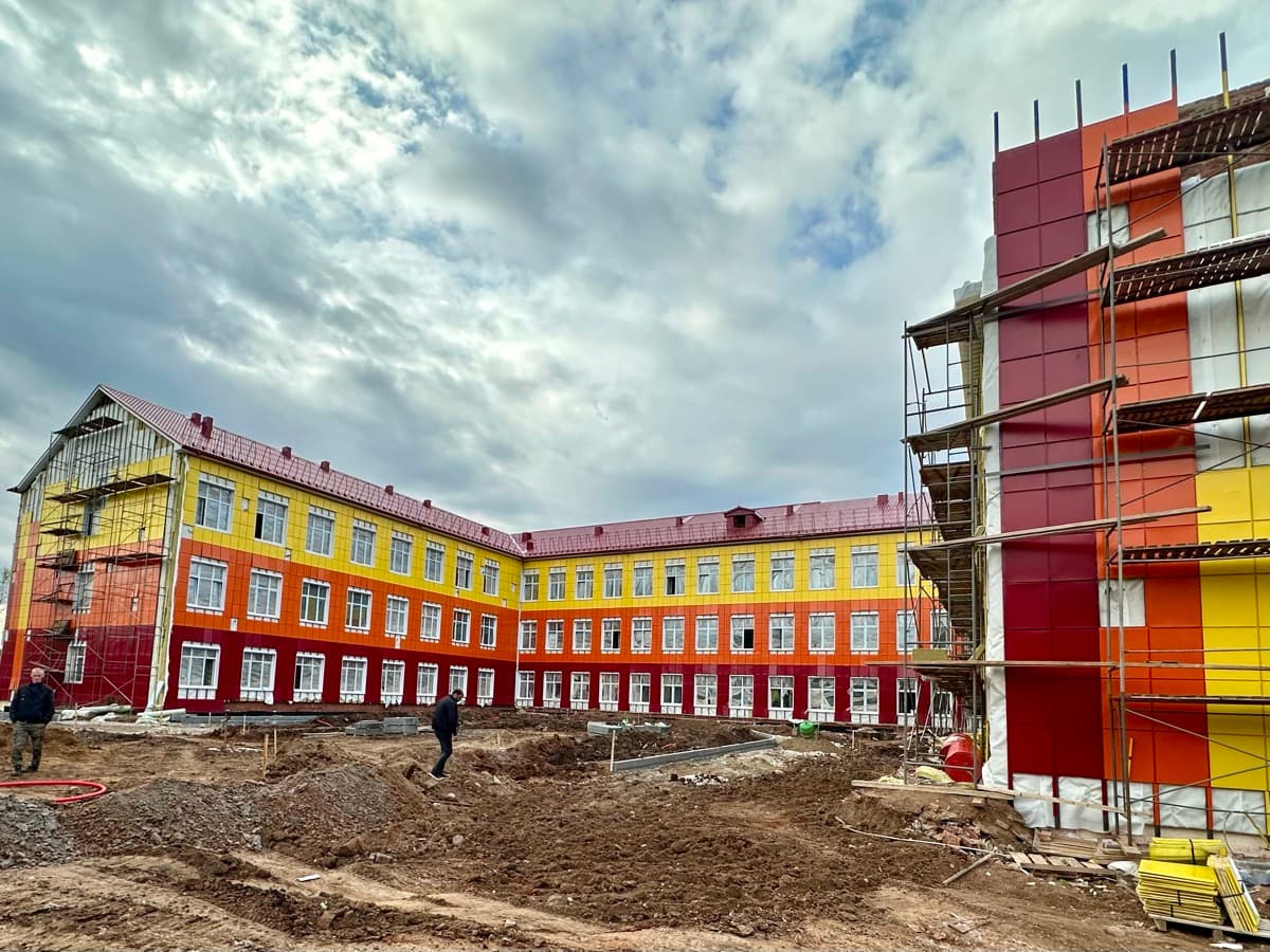 Фасад школы Верещагино